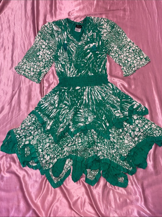 Nordstrom Rack Dresses & Skirts - Nordstrom Rack Green Dress 💚